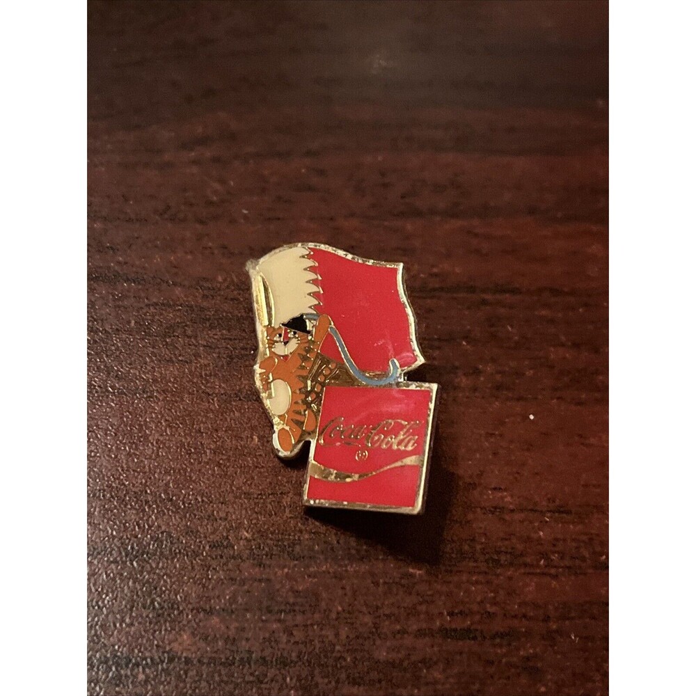 Vintage 1988 Seoul Olympics Coca Cola Hodori Tiger Bahrain Flag Lapel Pin